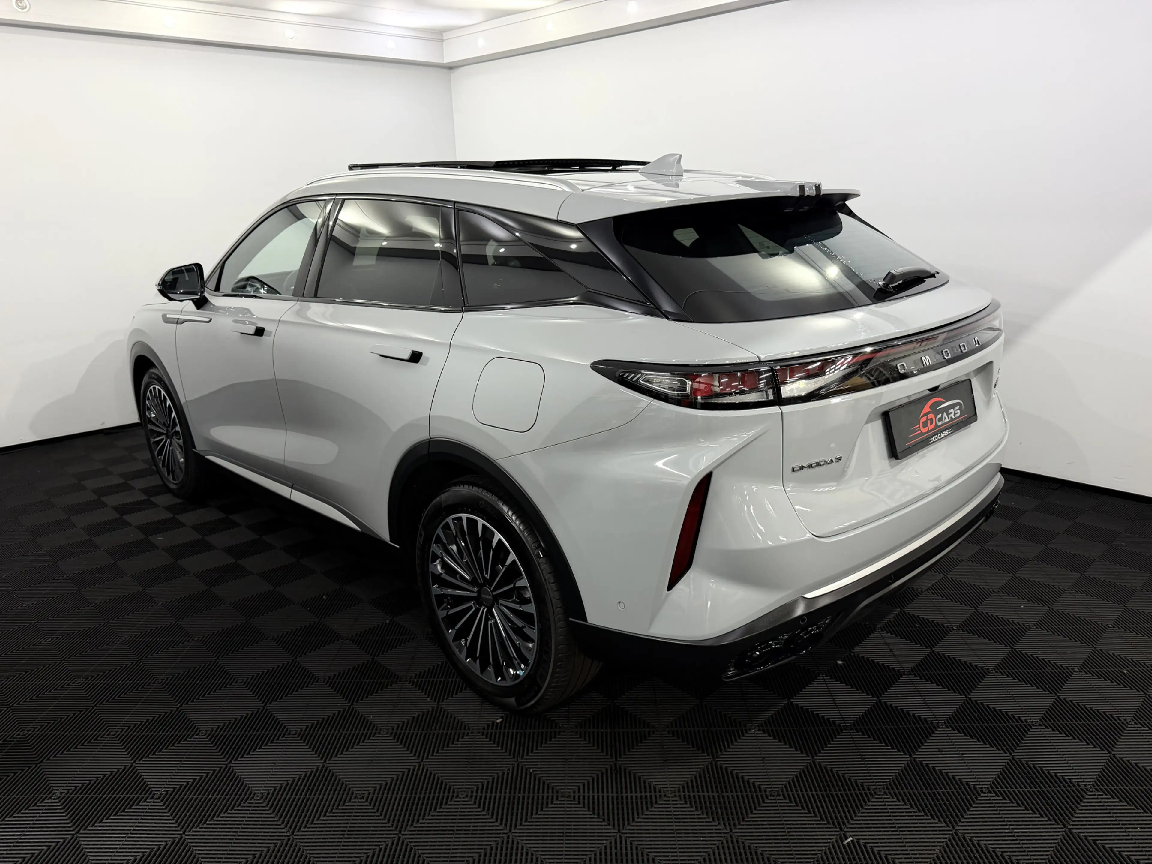 Omoda 9 1.5T-GDi SHS-P Premium 5p AWD Direct Leverbaar, 53 — photo 4