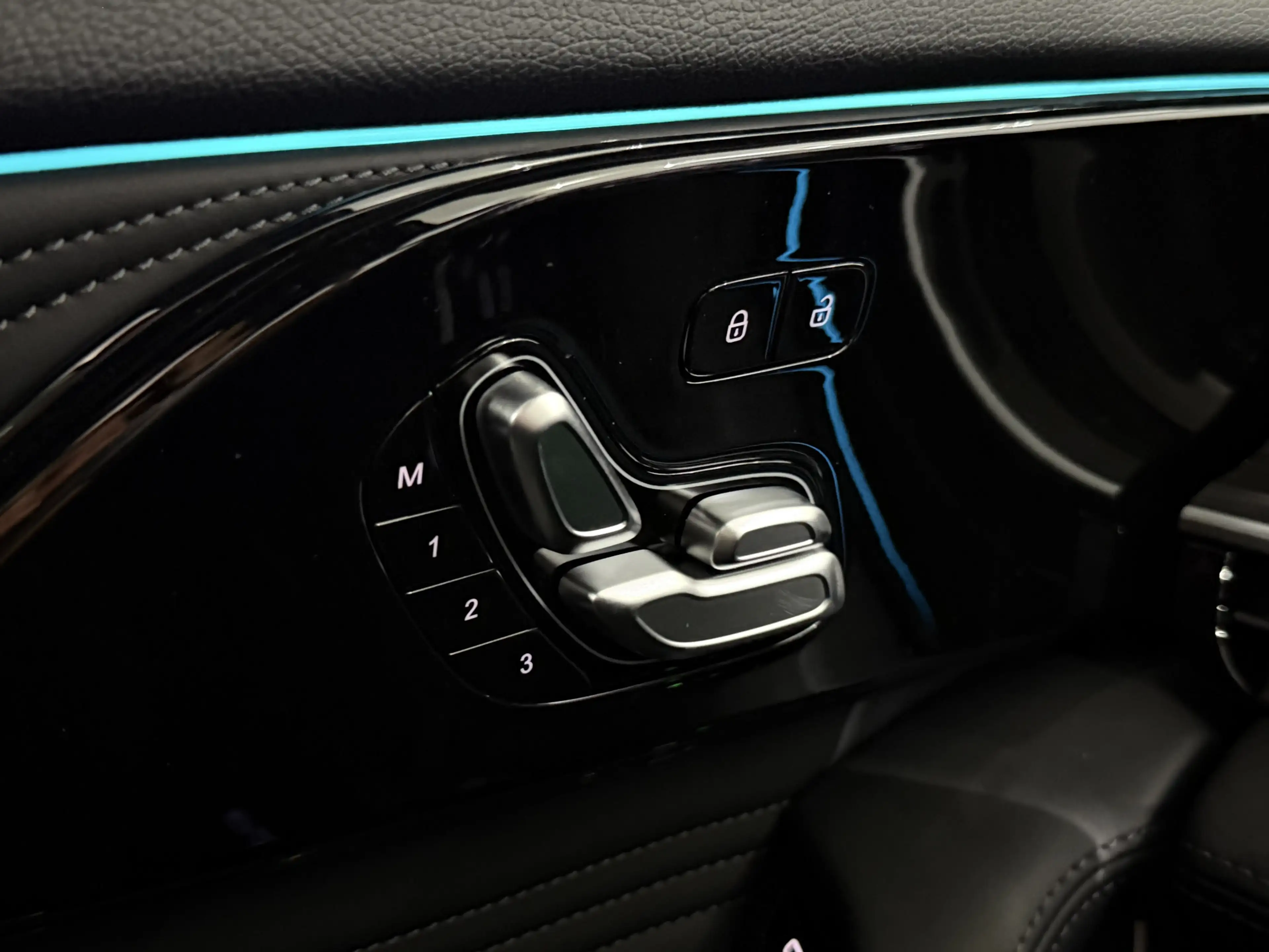 Omoda 9 1.5T-GDi SHS-P Premium 5p AWD Direct Leverbaar, 53 — photo 35