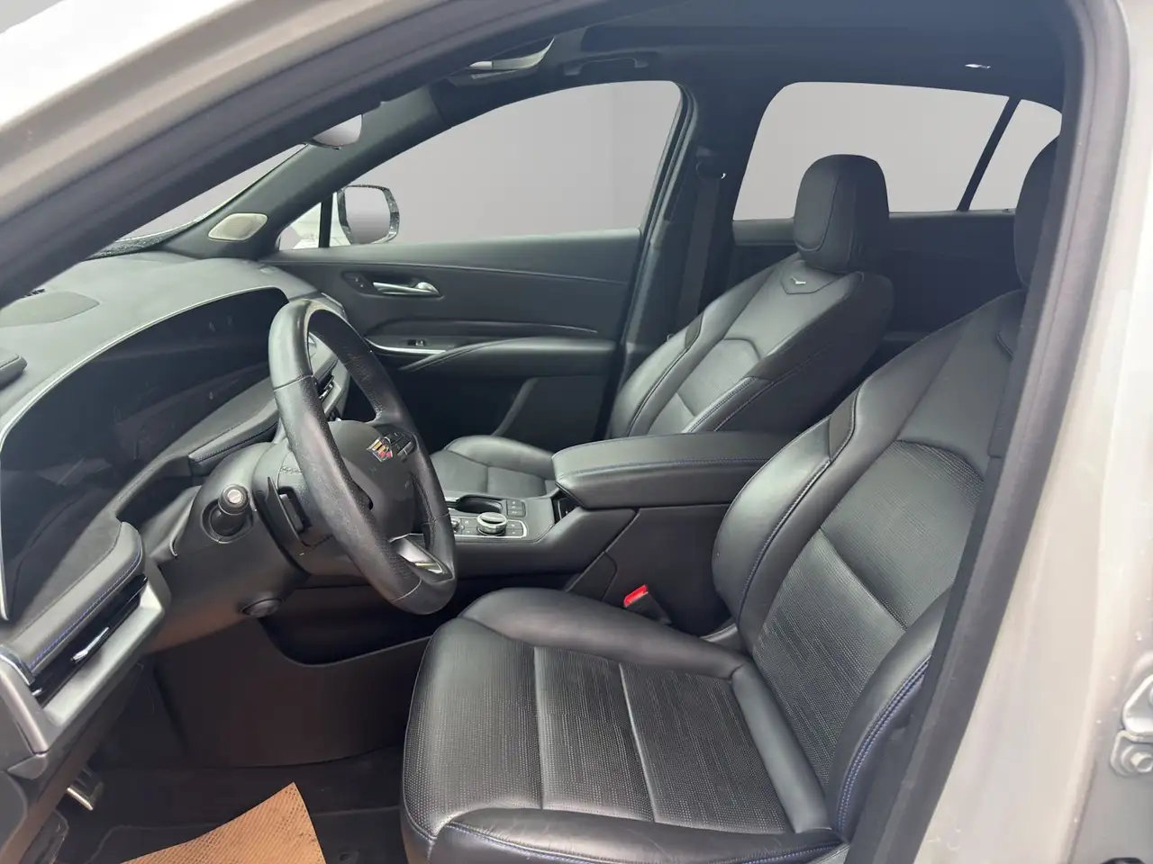 Cadillac XT4 photo Cadillac XT4