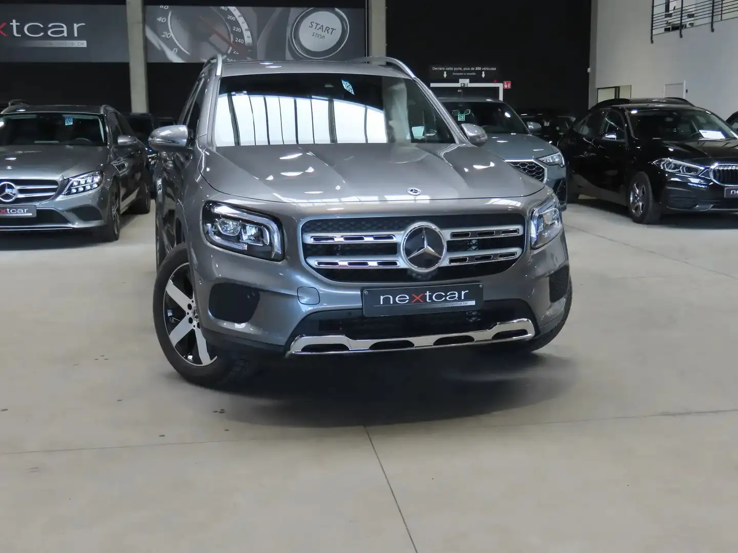 Mercedes-Benz GLB 180 d Luxury 8GTRONIC *CUIR-LED-CAMERA-NAVI-PARK* Gris - 2