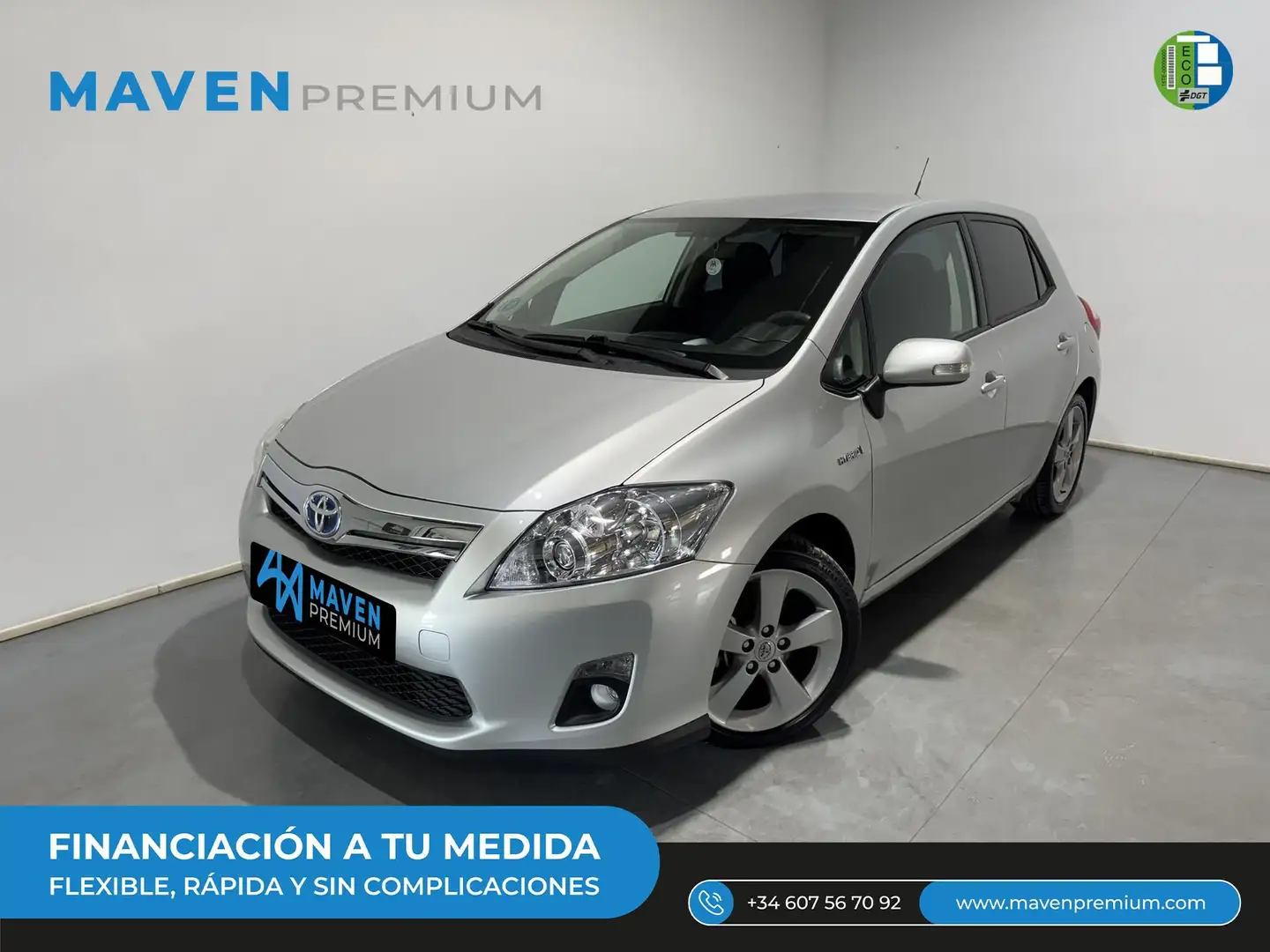 Toyota Auris Híbrido Active Plateado - 1