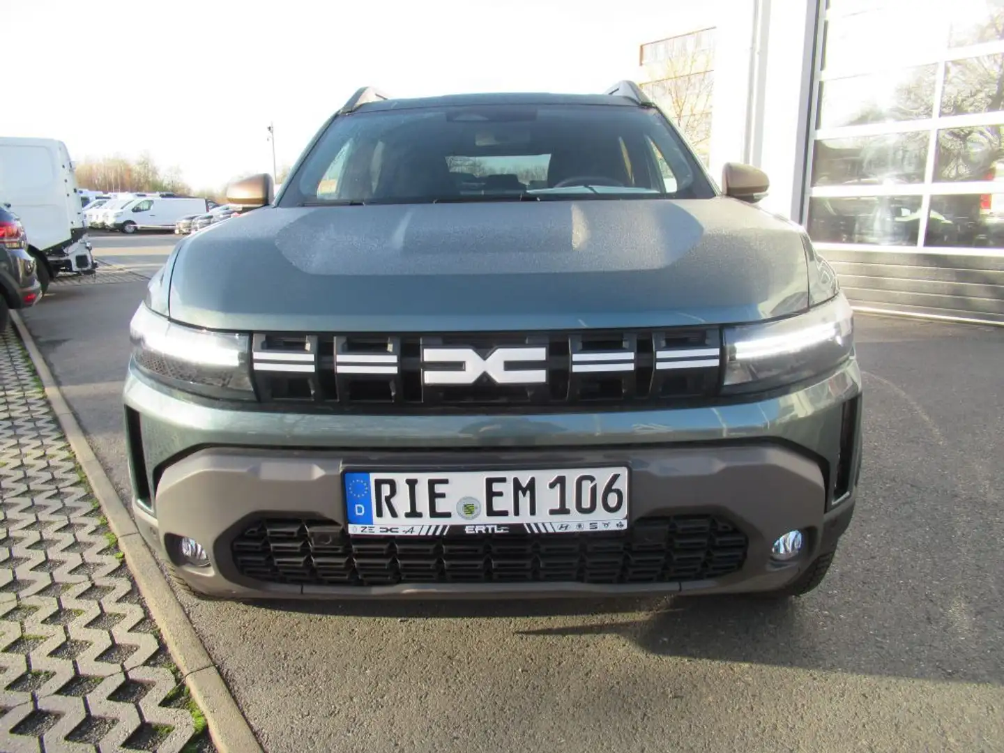 Dacia Duster TCe 130 4x4 Extreme Vert - 2