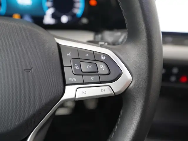 Volkswagen Golf view 10