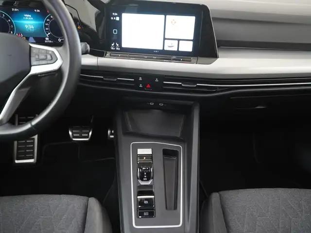 Volkswagen Golf view 12