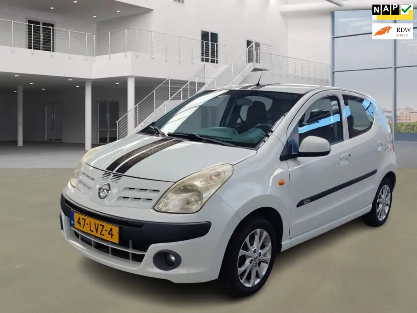 Nissan Pixo 1.0 Look / Auto rijdt prima Wit - 1