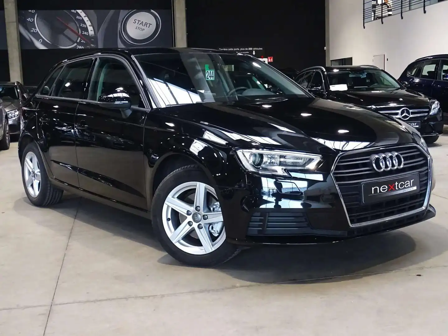 Audi A3 30TDi Sportback *NAVI-XENON-CRUISE-EURO6dT* Zwart - 2