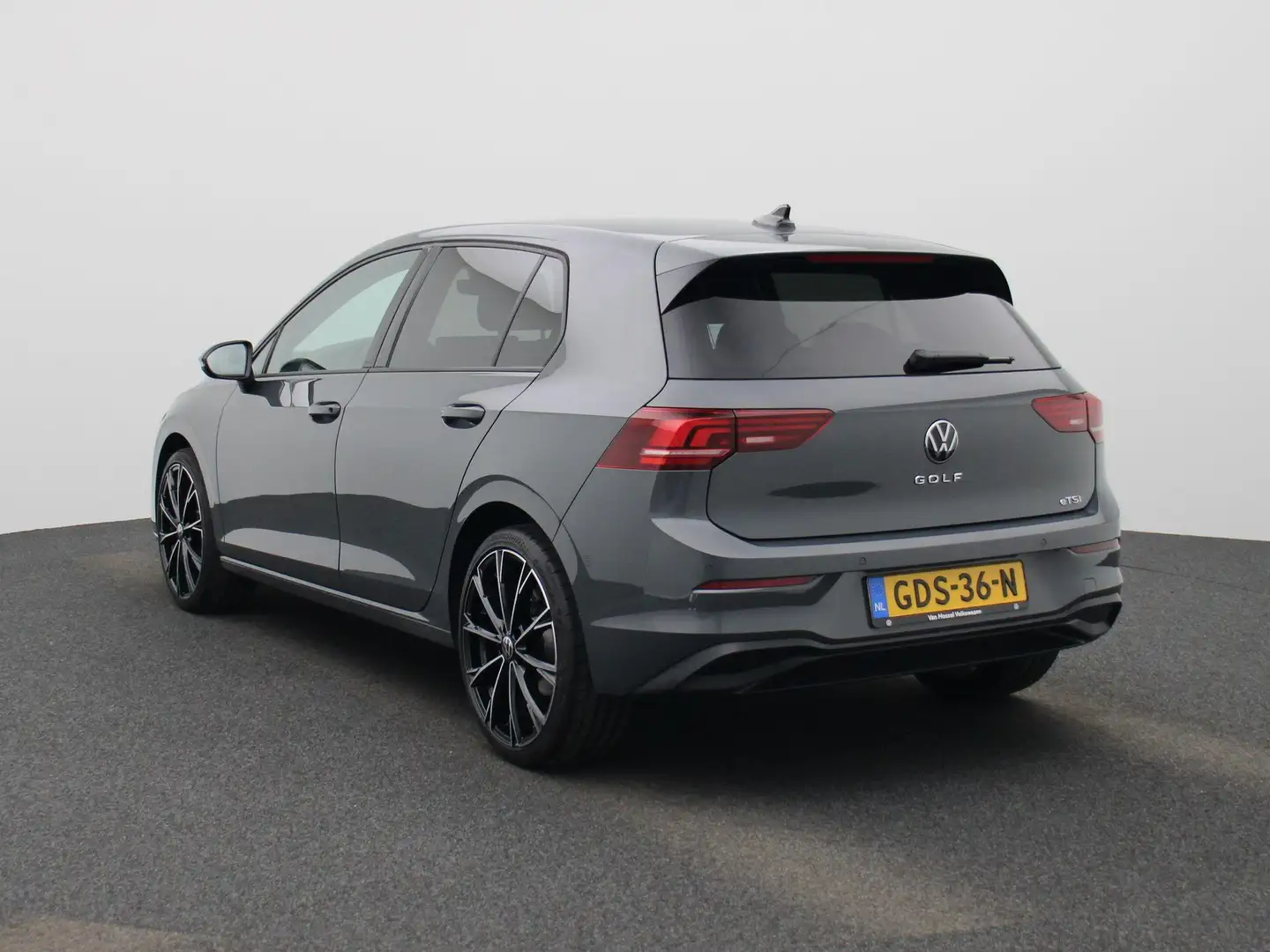 Volkswagen Golf 1.5 eTSI Life Edition 116 PK | Automaat | Navigati Gris - 2