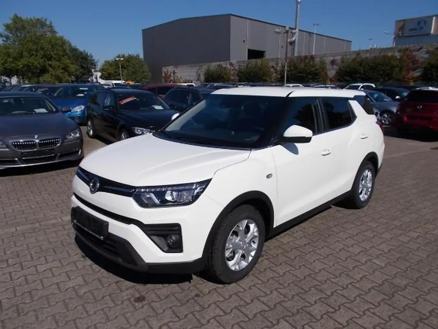 SsangYong Tivoli Grand Amber 1.5T Klima Kamera PDC sofort Bílá - 1