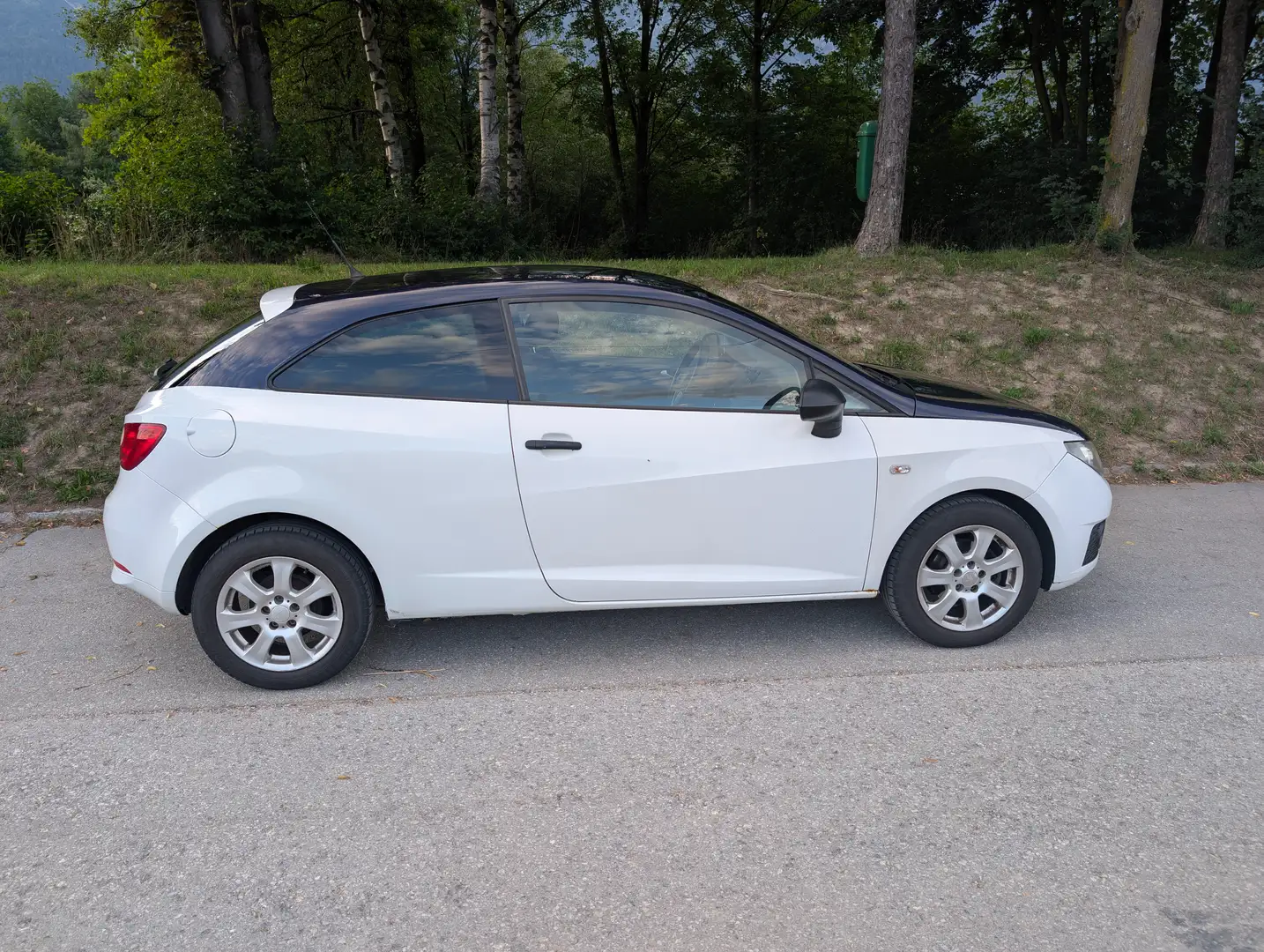 SEAT Ibiza Ibiza SportCoupé Reference 1,2 Reference Bílá - 2