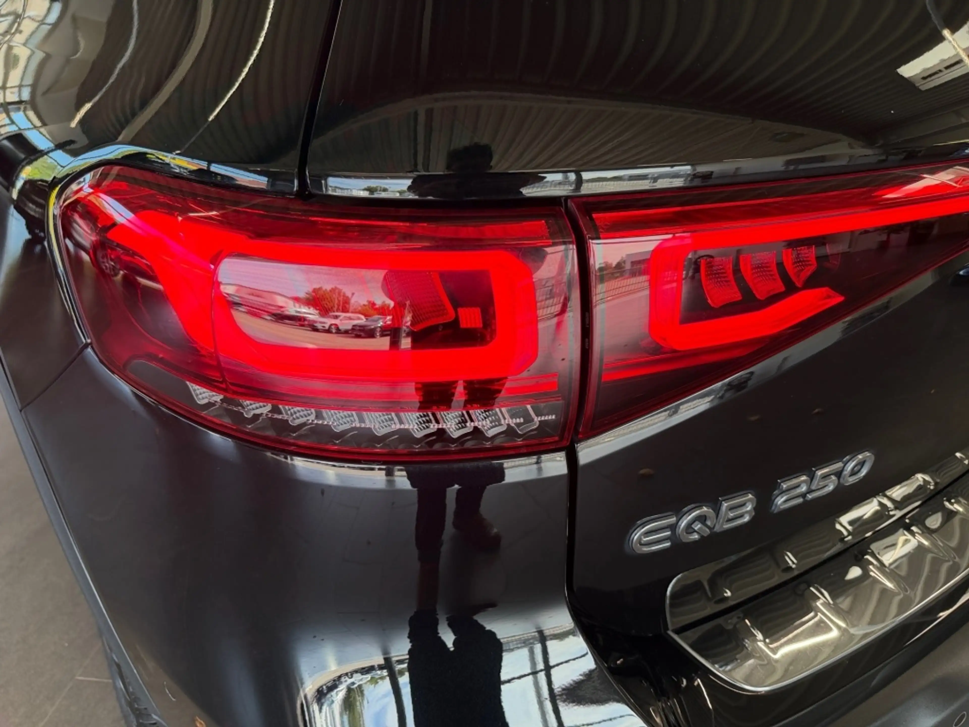 Mercedes-Benz EQB 250 PROGRESSIVE+MBUX+TOTWINKEL+PDC+KAMERA — photo 11