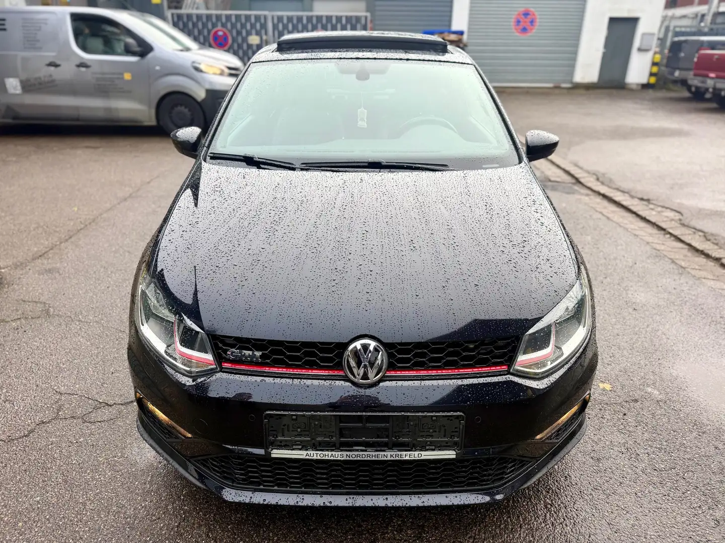 Volkswagen Polo GTI 2.Hand F1 Tempoma Panorama SHZ Navi Automatik Schwarz - 2