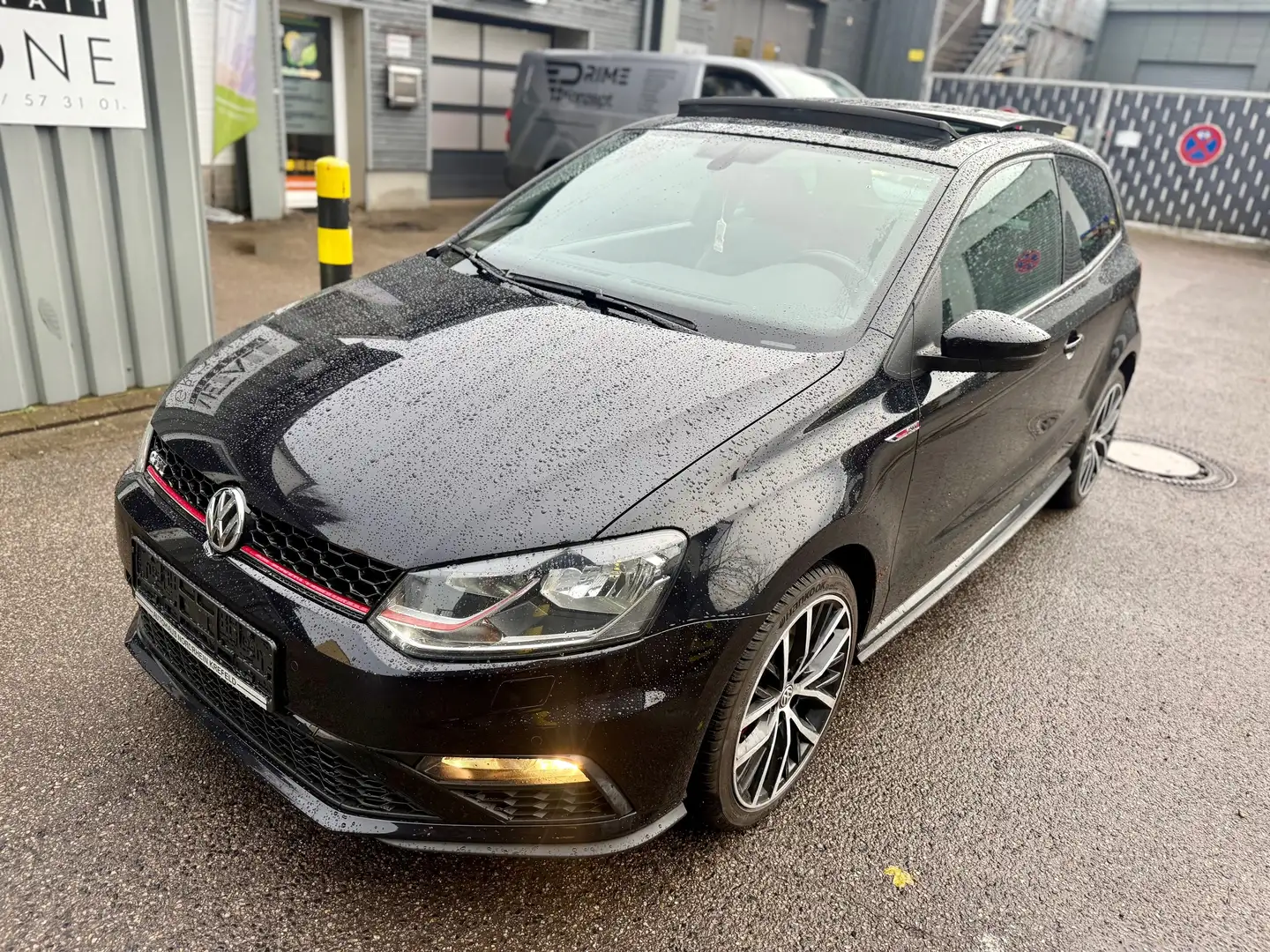 Volkswagen Polo GTI 2.Hand F1 Tempoma Panorama SHZ Navi Automatik Schwarz - 1
