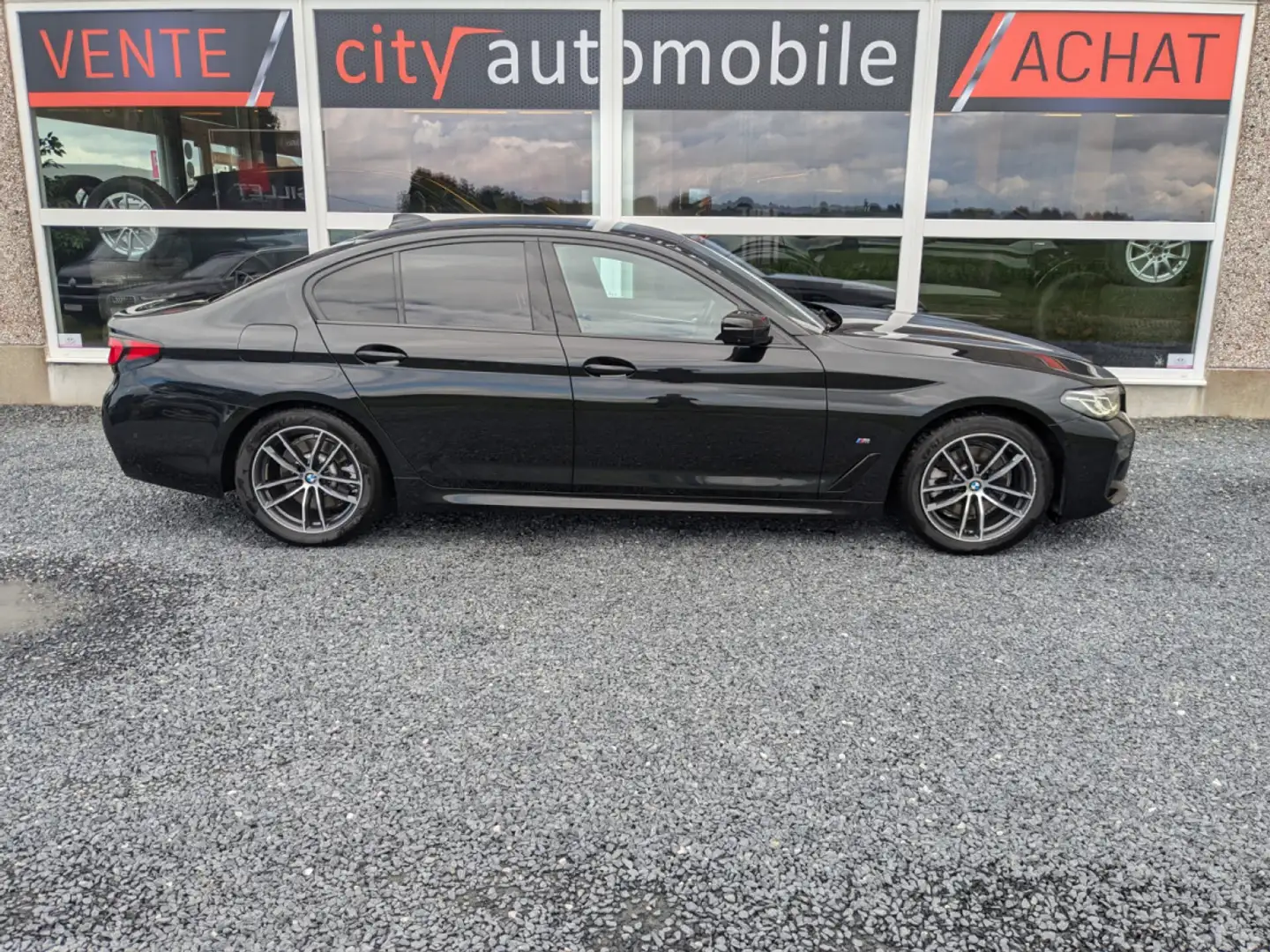 BMW 520 520dA PACK M CARPLAY GPS CAMERA 360 VIRTUAL LED Noir - 2