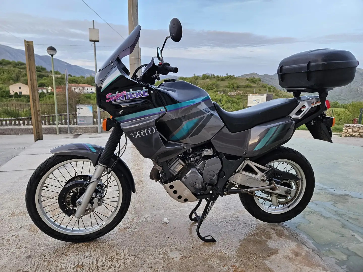 Yamaha XTZ 750 Gris - 2