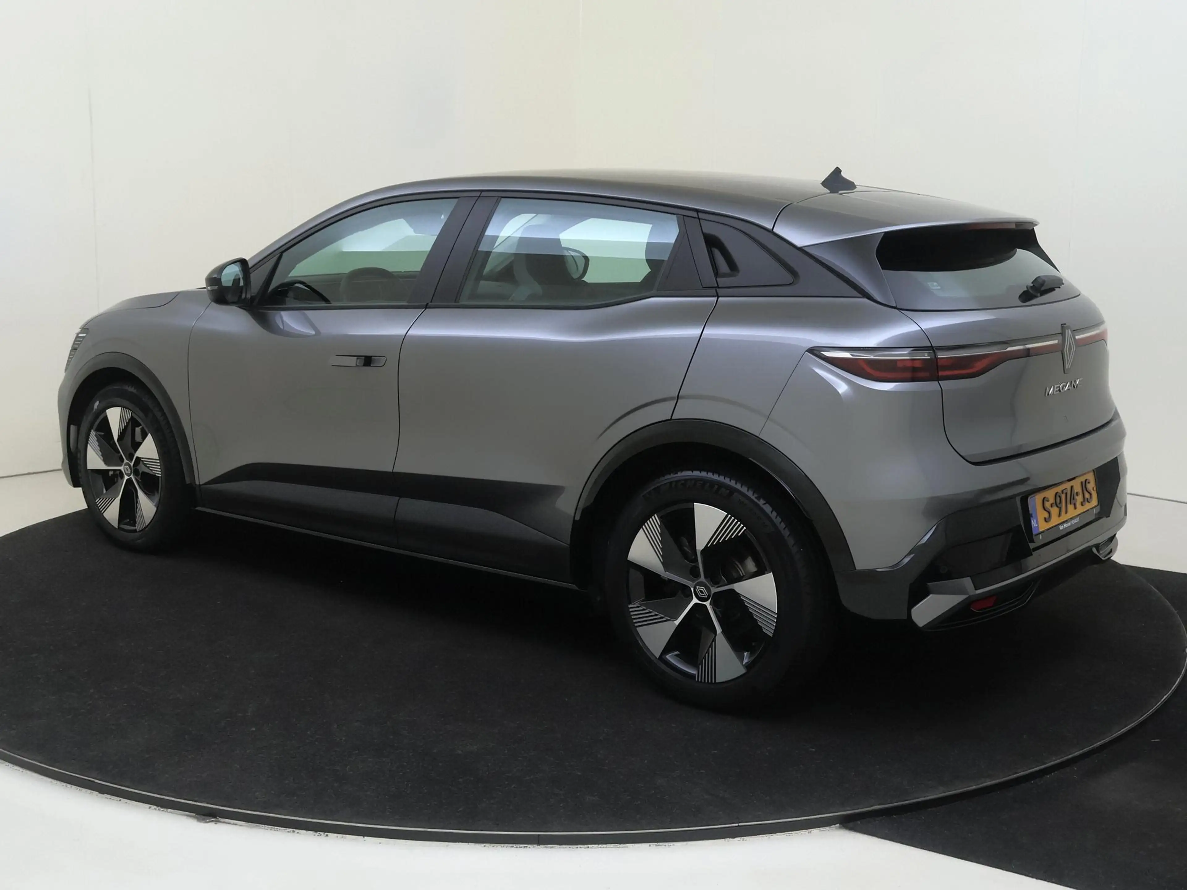 Renault Megane E-Tech EV60 Optimum Charge Evolution | Carplay | Airco | — photo 3