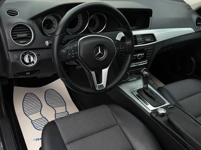 Mercedes-Benz C-Class view 5
