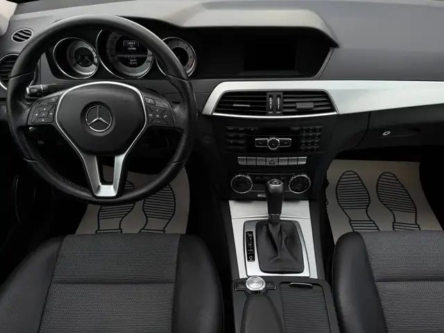 Mercedes-Benz C-Class view 7