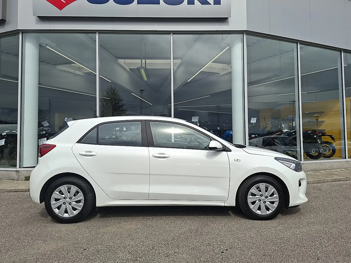 Kia Rio 1,25 MPI Neon ISG Weiß - 2