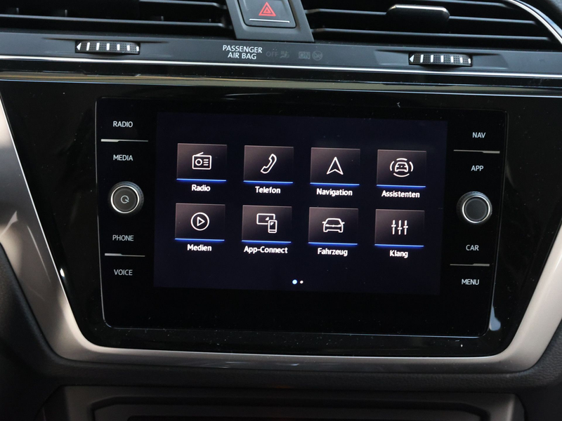 Volkswagen Touran 2.0TDI +TAXI+7-SITZER+4SEASON+3,99 Navi — photo 12