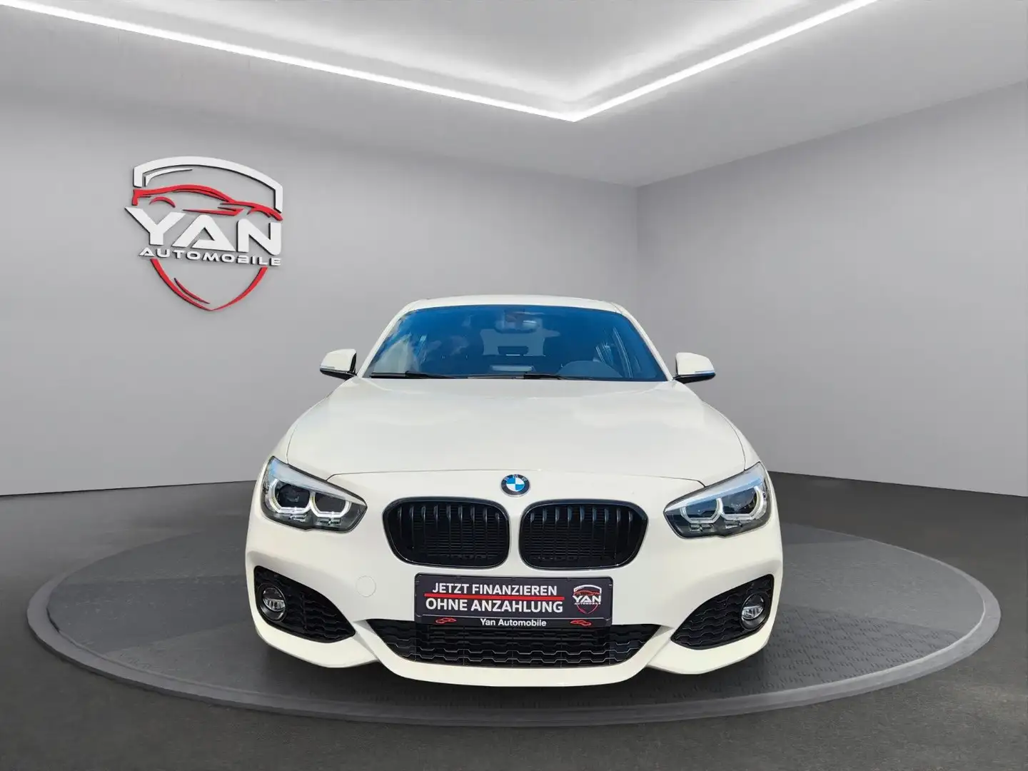 BMW 118 i Edition M Sport Paket Shadow LEDER LED NAVI Weiß - 2