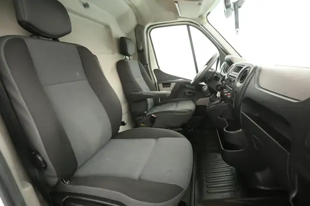 Renault Master view 10