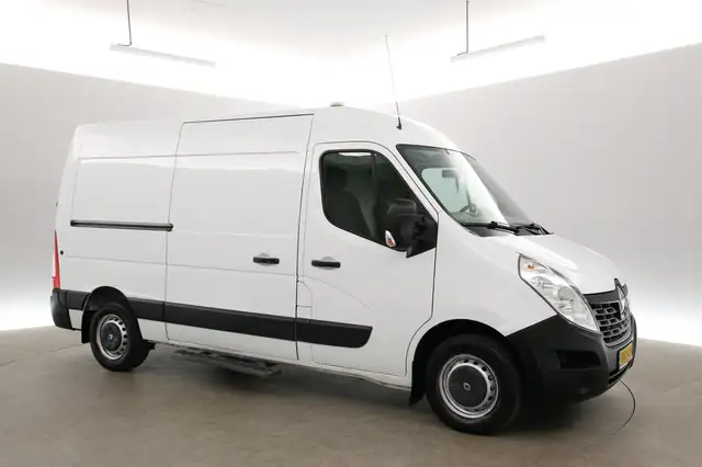 Renault Master view 6
