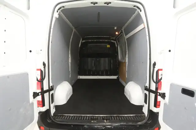 Renault Master view 3