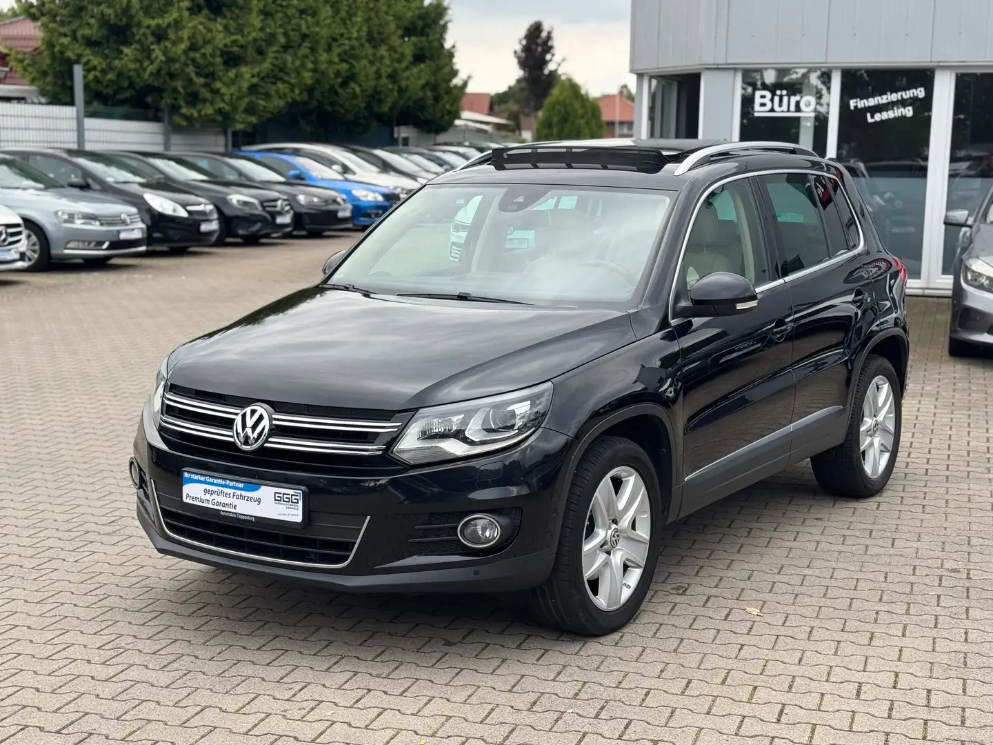 Volkswagen Tiguan 2.0 TDI 4Motion DSG *Panorama*Rückfahrkamera Schwarz - 1