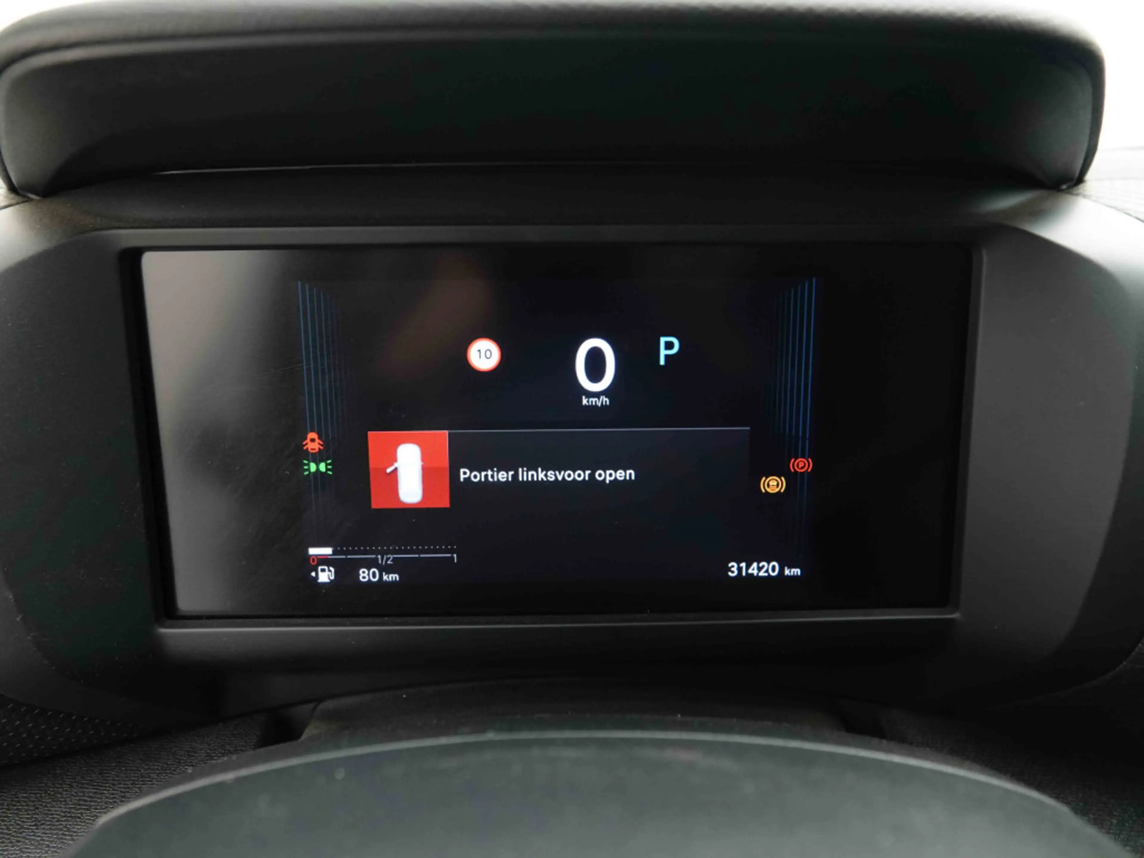 Citroen C4 X 1.2 T 130 AUT MAX | Leather | GPS | Camera | Alu18 — photo 14