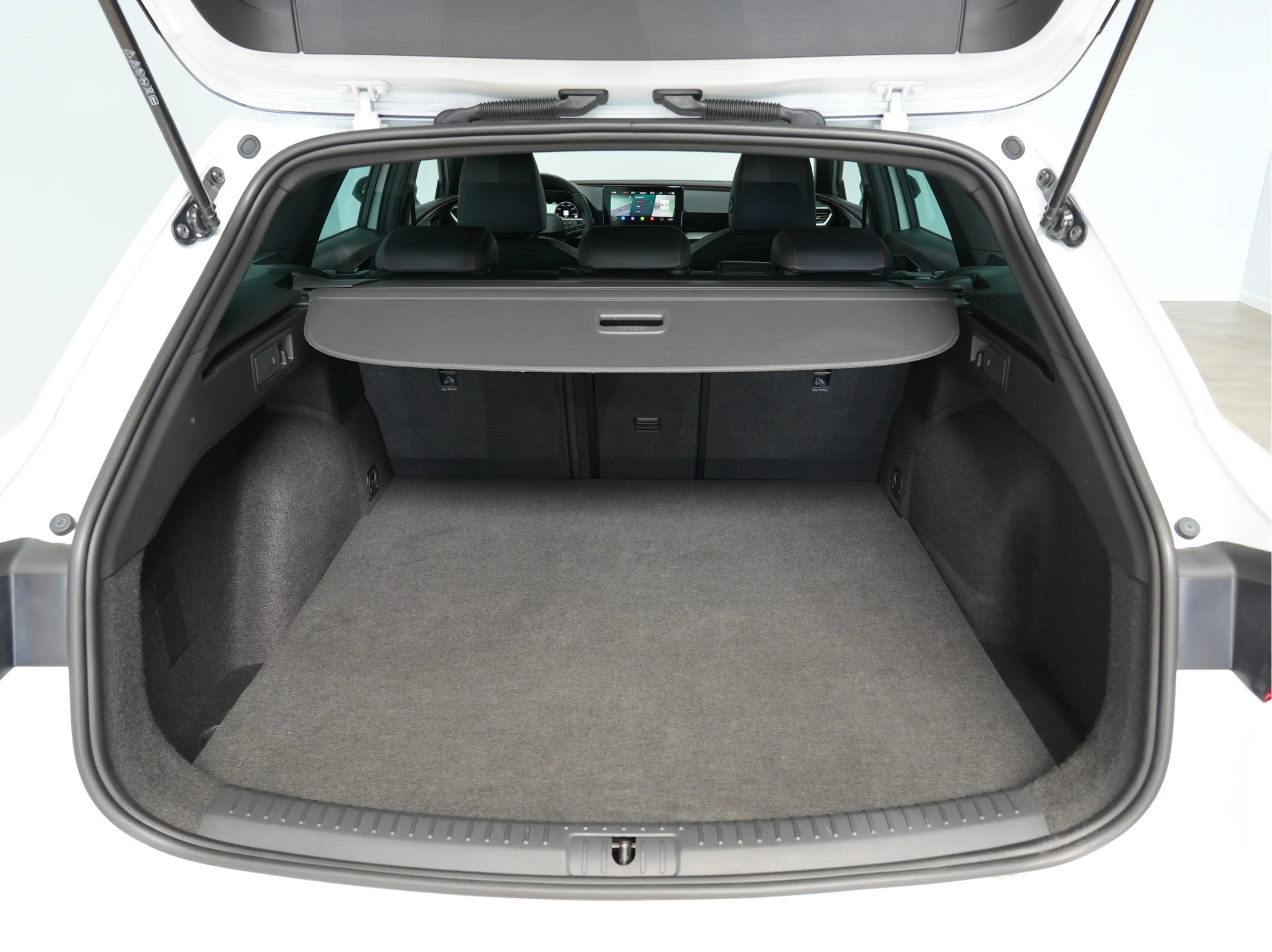 SEAT Leon e-Hybrid Sportstourer 1.4 TSI eHybrid PHEV FR Business Inte — photo 10