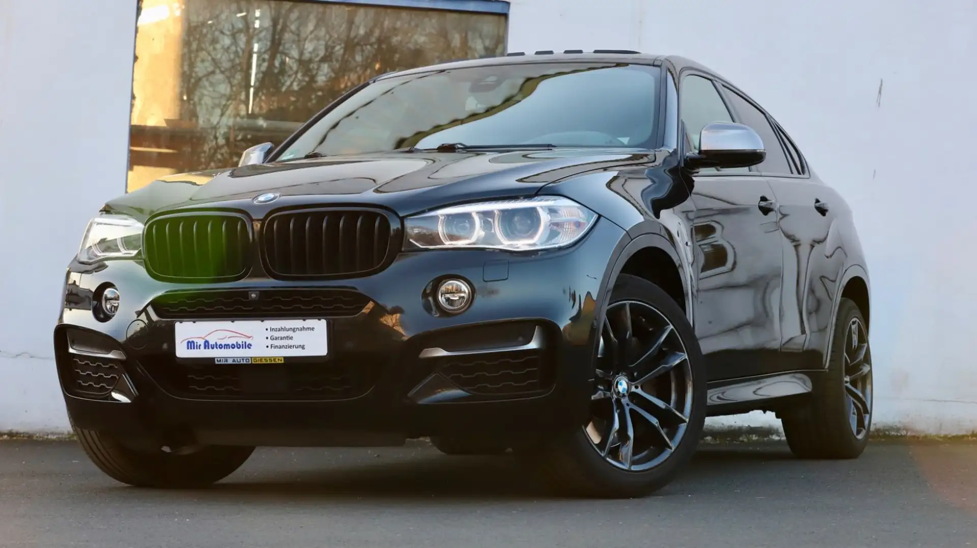 BMW X6 M50 d 360Kamera  HeadUp Schiebedach Zwart - 1