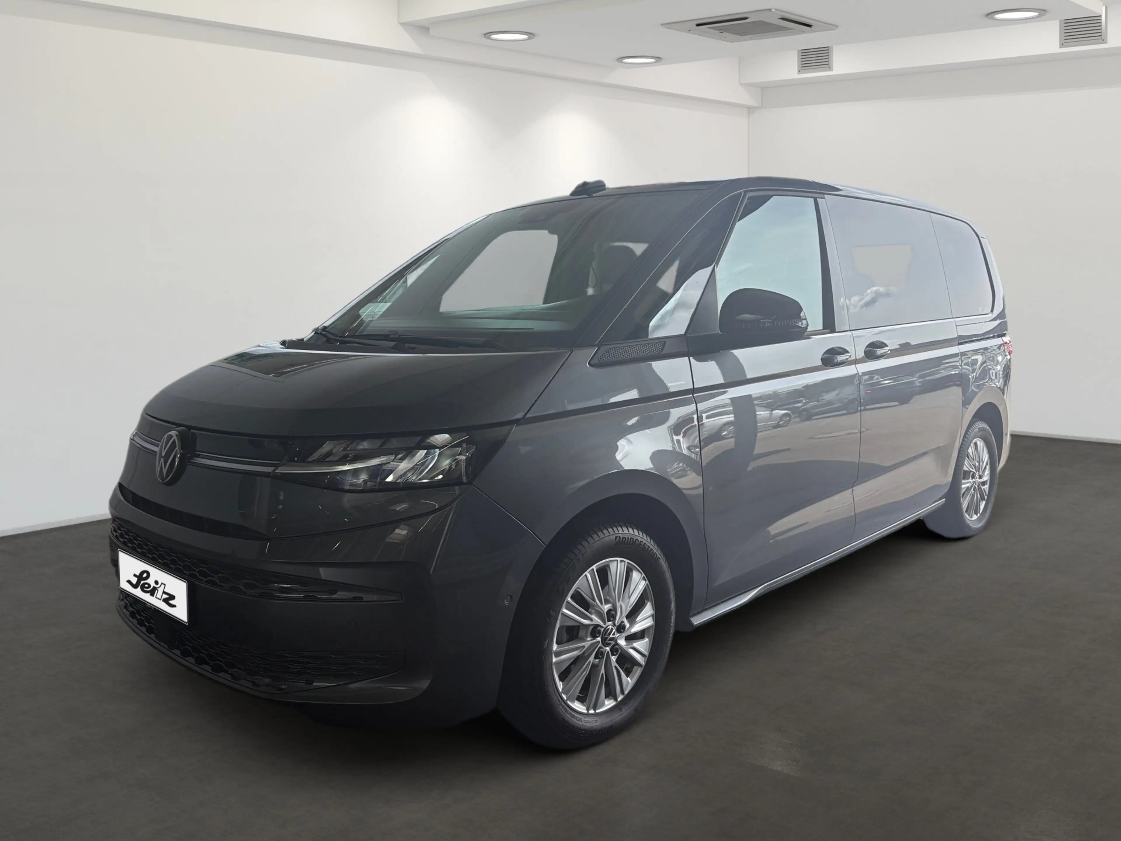 Volkswagen T7 Multivan 2.0 TDI KÜ Life *7S*AHK*KAMERA* — photo 2