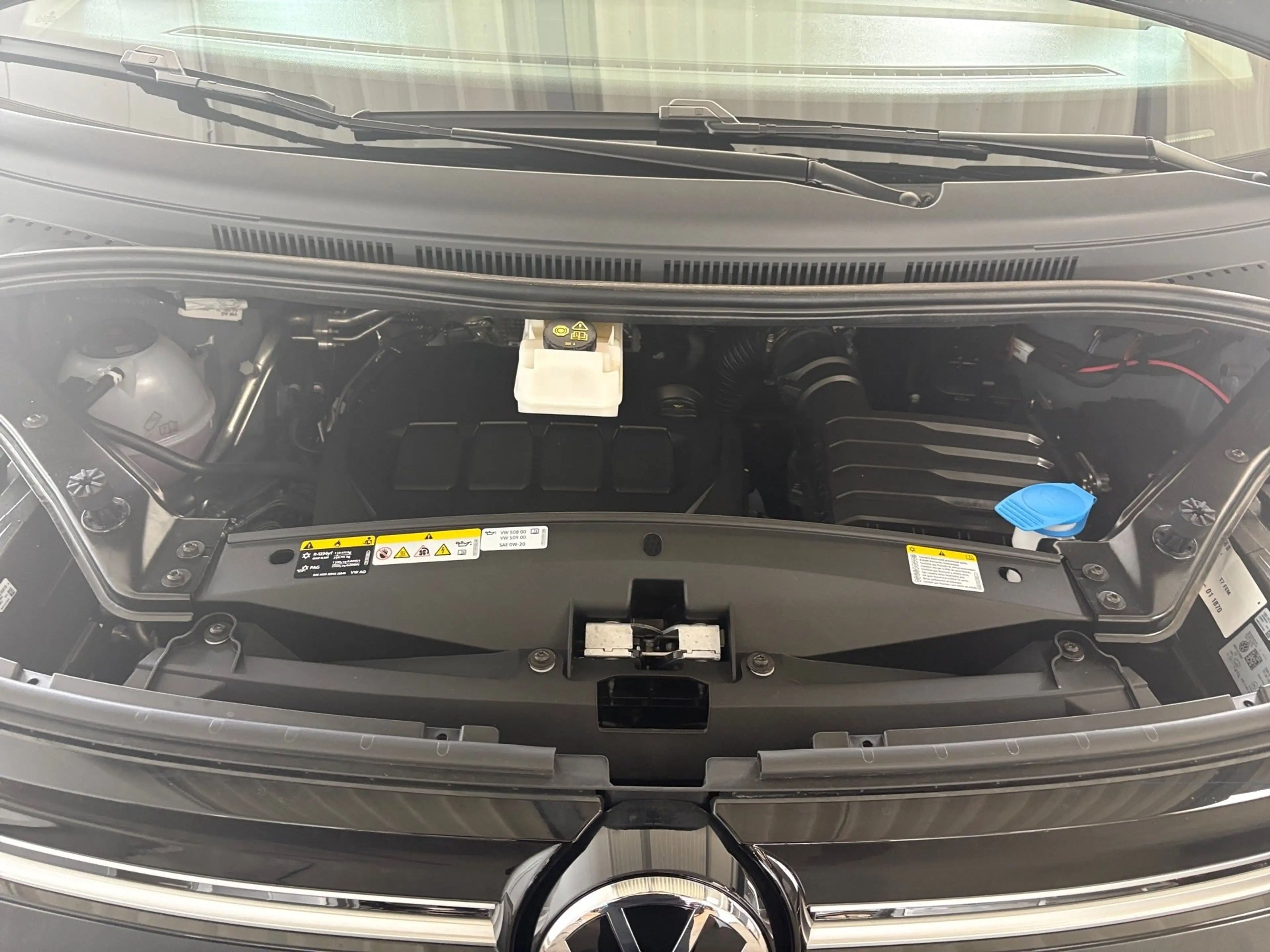 Volkswagen T7 Multivan 2.0 TDI KÜ Life *7S*AHK*KAMERA* — photo 9