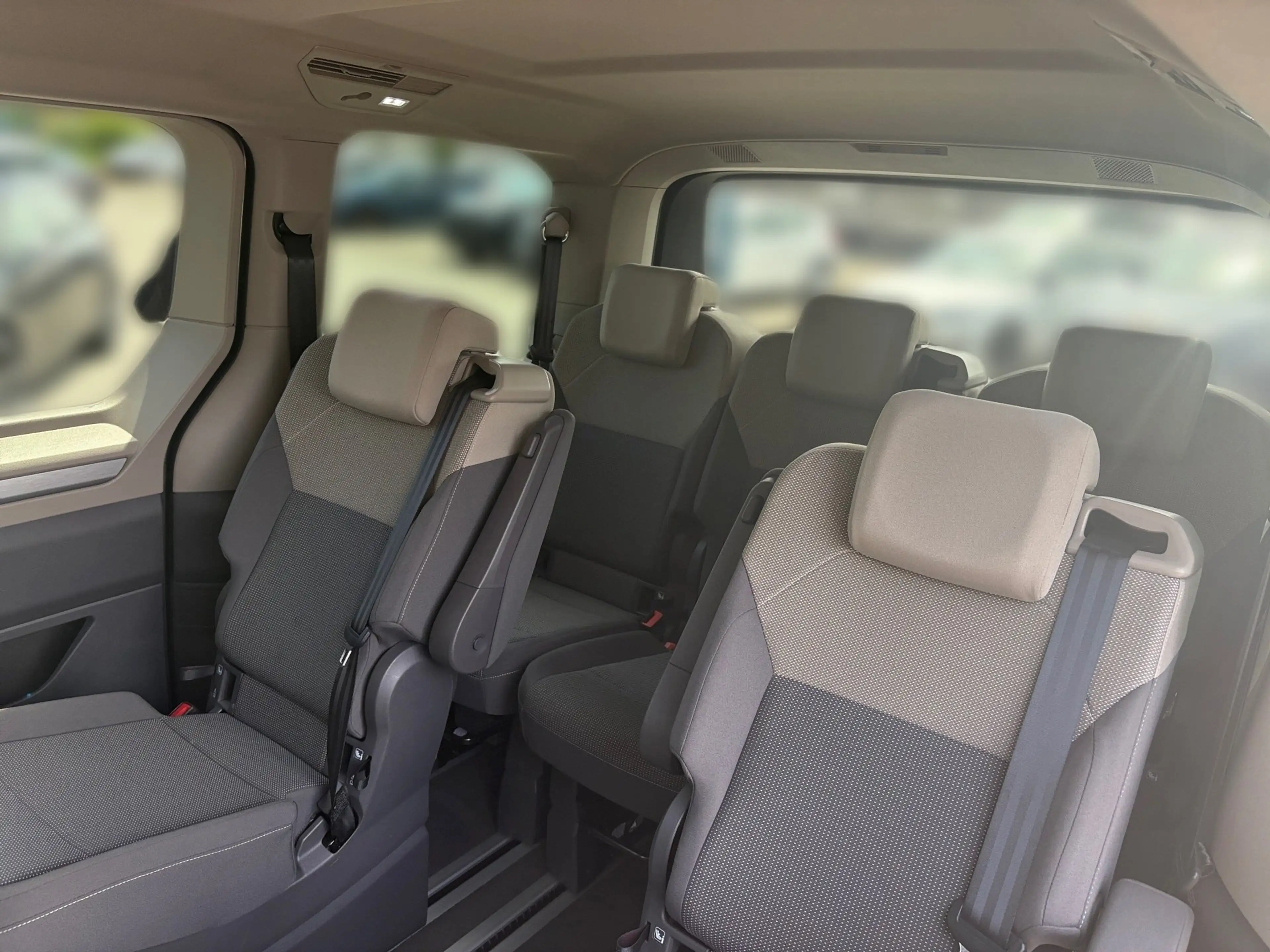 Volkswagen T7 Multivan 2.0 TDI KÜ Life *7S*AHK*KAMERA* — photo 15