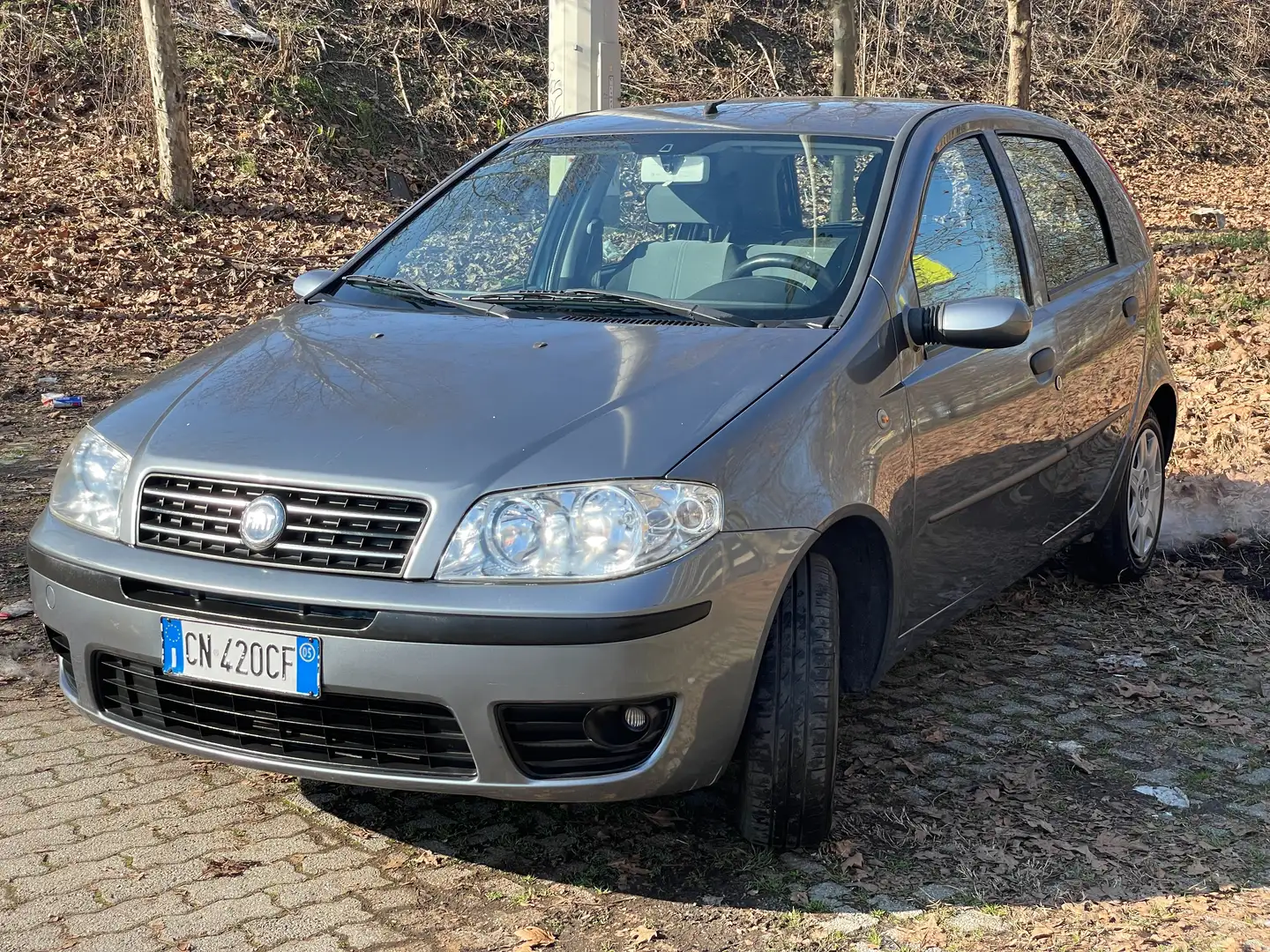 Fiat Punto 5p 1.2 Actual OK NEOPATENTATI Szürke - 1