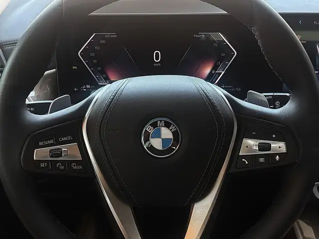 BMW X5 view 13