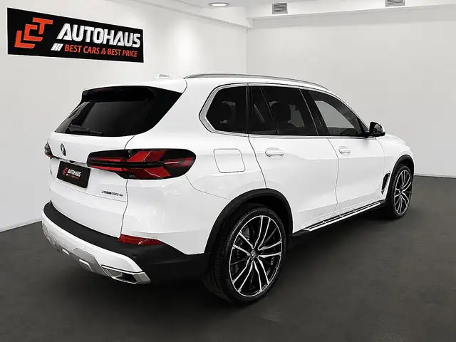 BMW X5 view 6