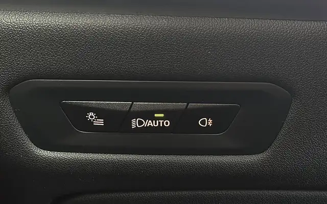 BMW X5 view 25