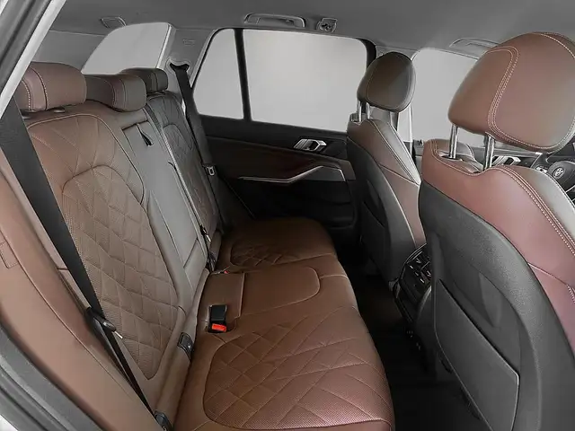 BMW X5 view 14