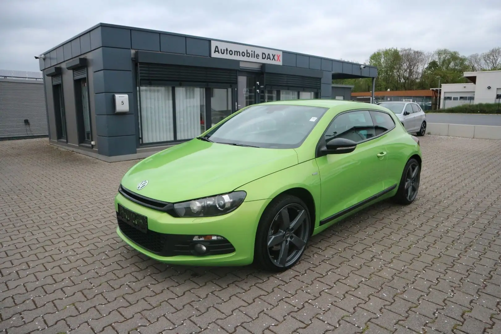 Volkswagen Scirocco 1.4 TSI Match*HU/AU neu* Grün - 1