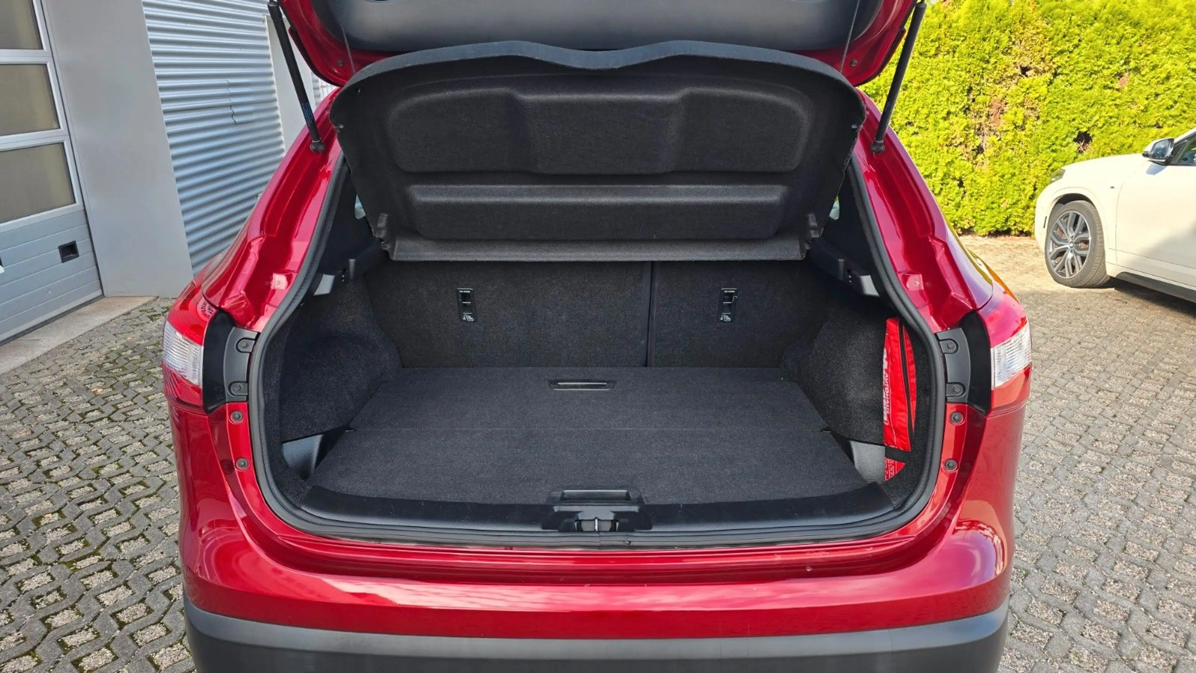 Nissan Qashqai Acenta Automatik SHZ PDC BT TEL — photo 11