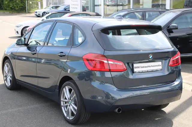 BMW 2 Series view 5