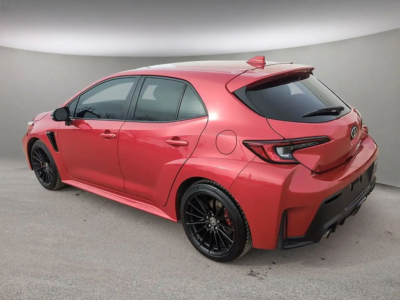 Toyota GR Corolla снимка Toyota GR Corolla
