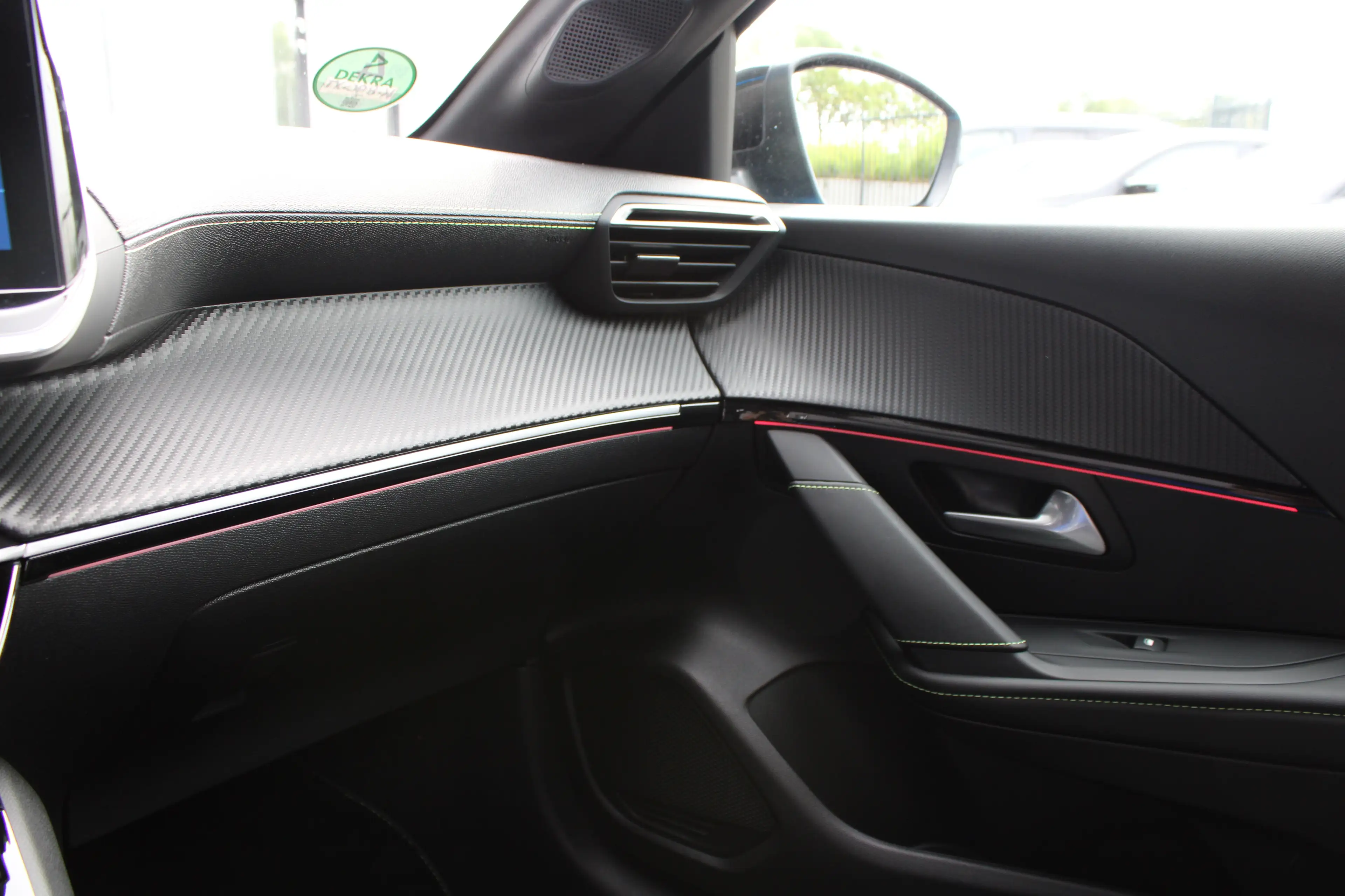 Peugeot 208 1.2 PureTech 130pk GT | Automaat | Navigatie | Cam — photo 36