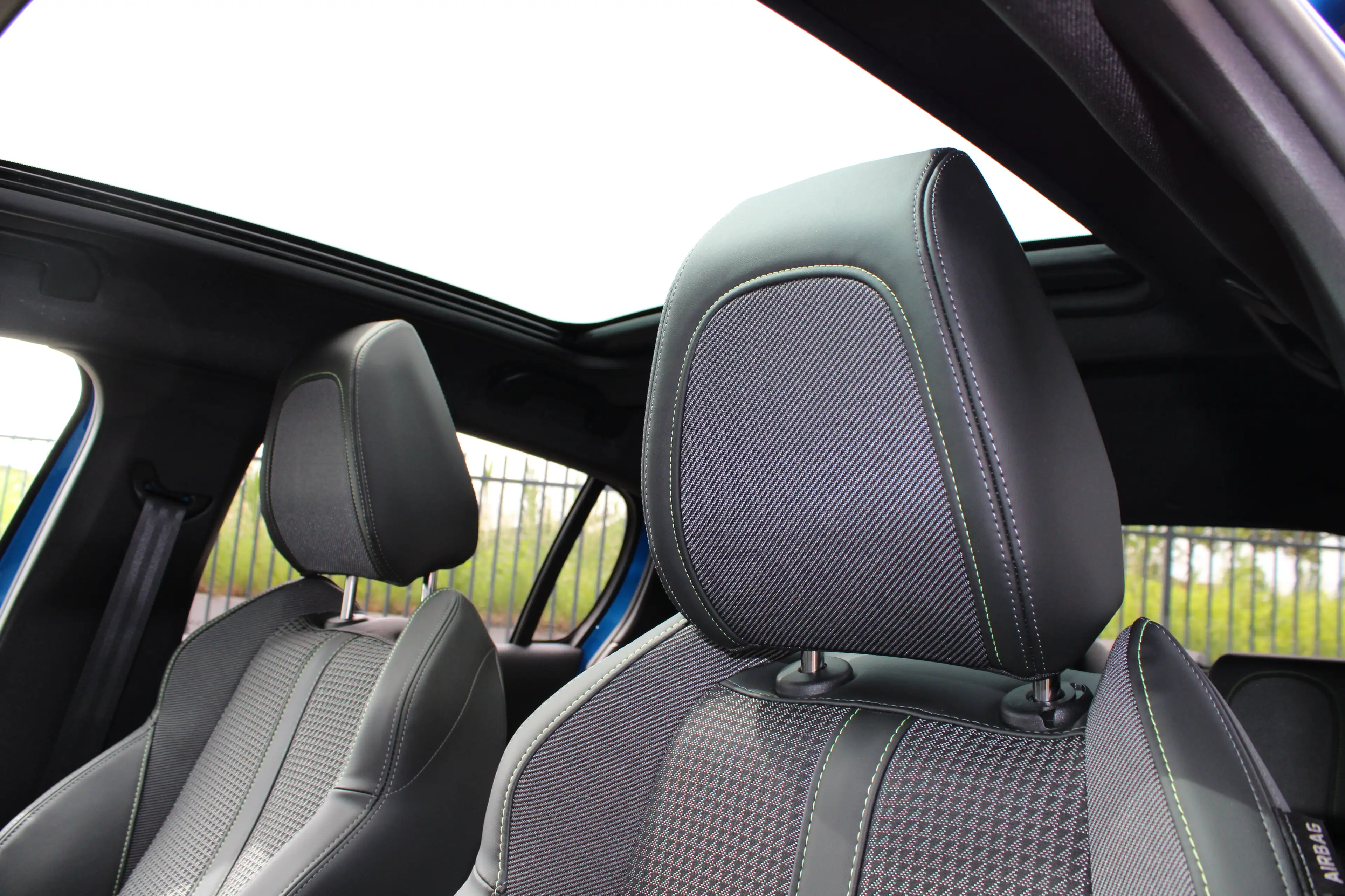 Peugeot 208 1.2 PureTech 130pk GT | Automaat | Navigatie | Cam — photo 19