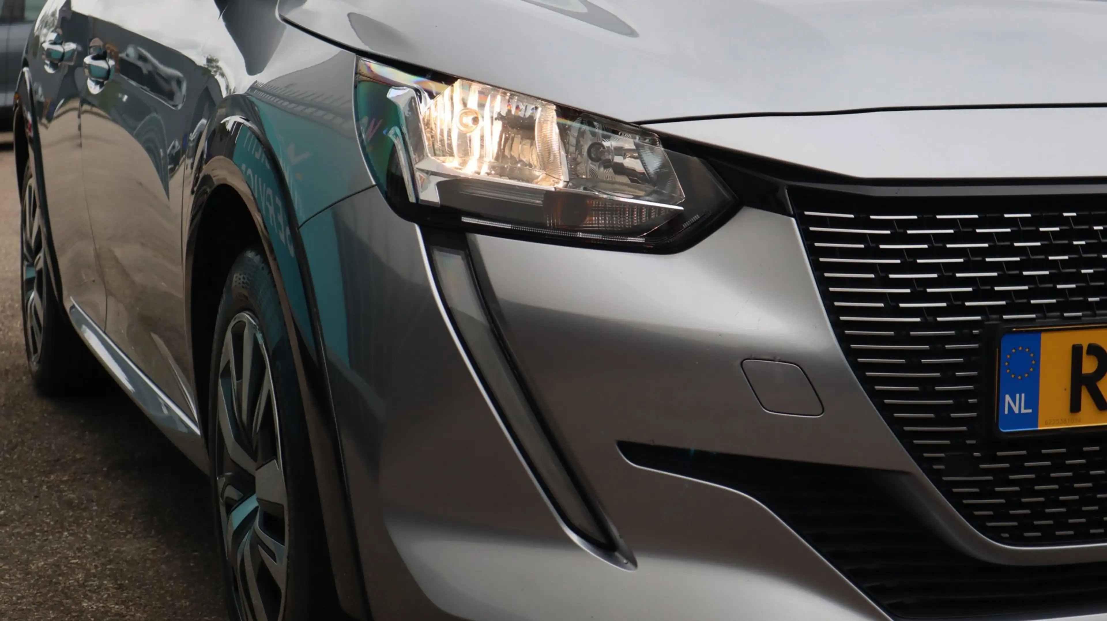 Peugeot e-208 EV Allure Pack 50 kWh SOH92% Clima Stoelverw LMV — photo 8