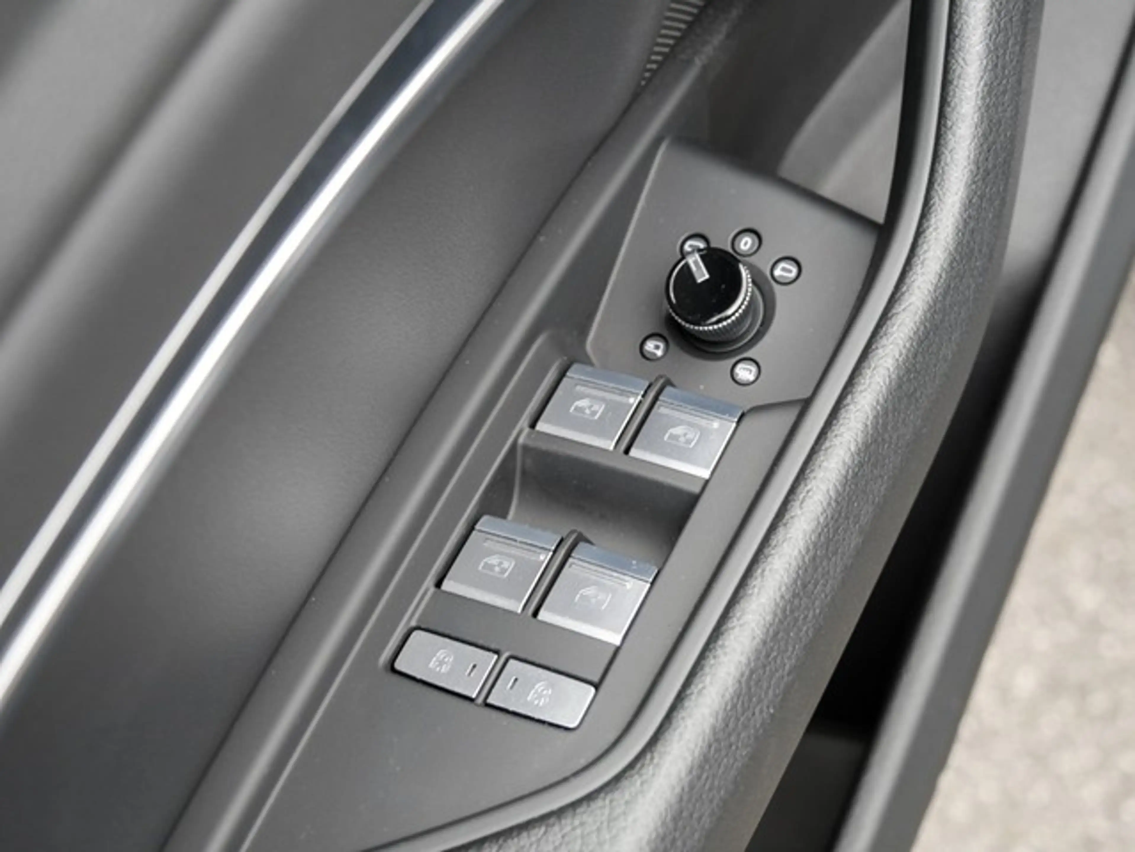 Audi e-tron 55 quattro advanced PANO 360CAM LM20 NAVI+ — photo 12