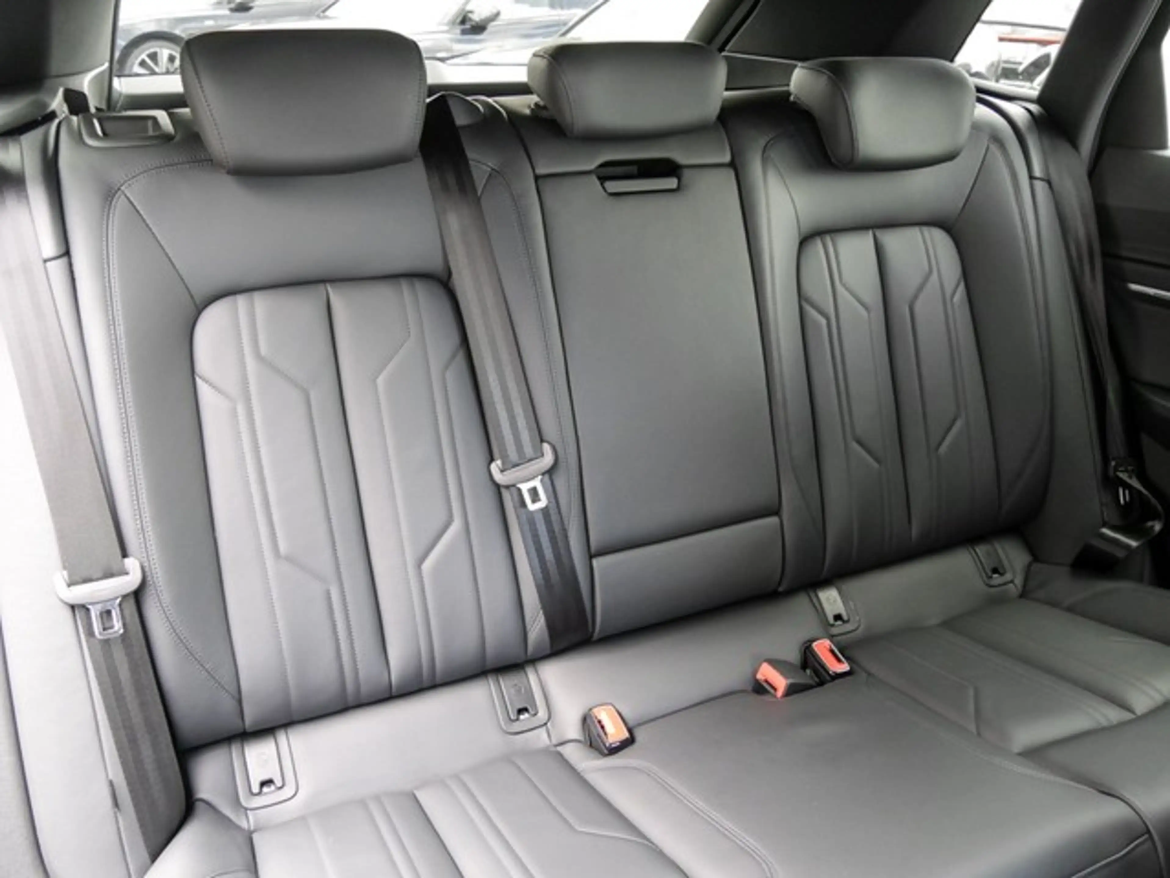 Audi e-tron 55 quattro advanced PANO 360CAM LM20 NAVI+ — photo 4