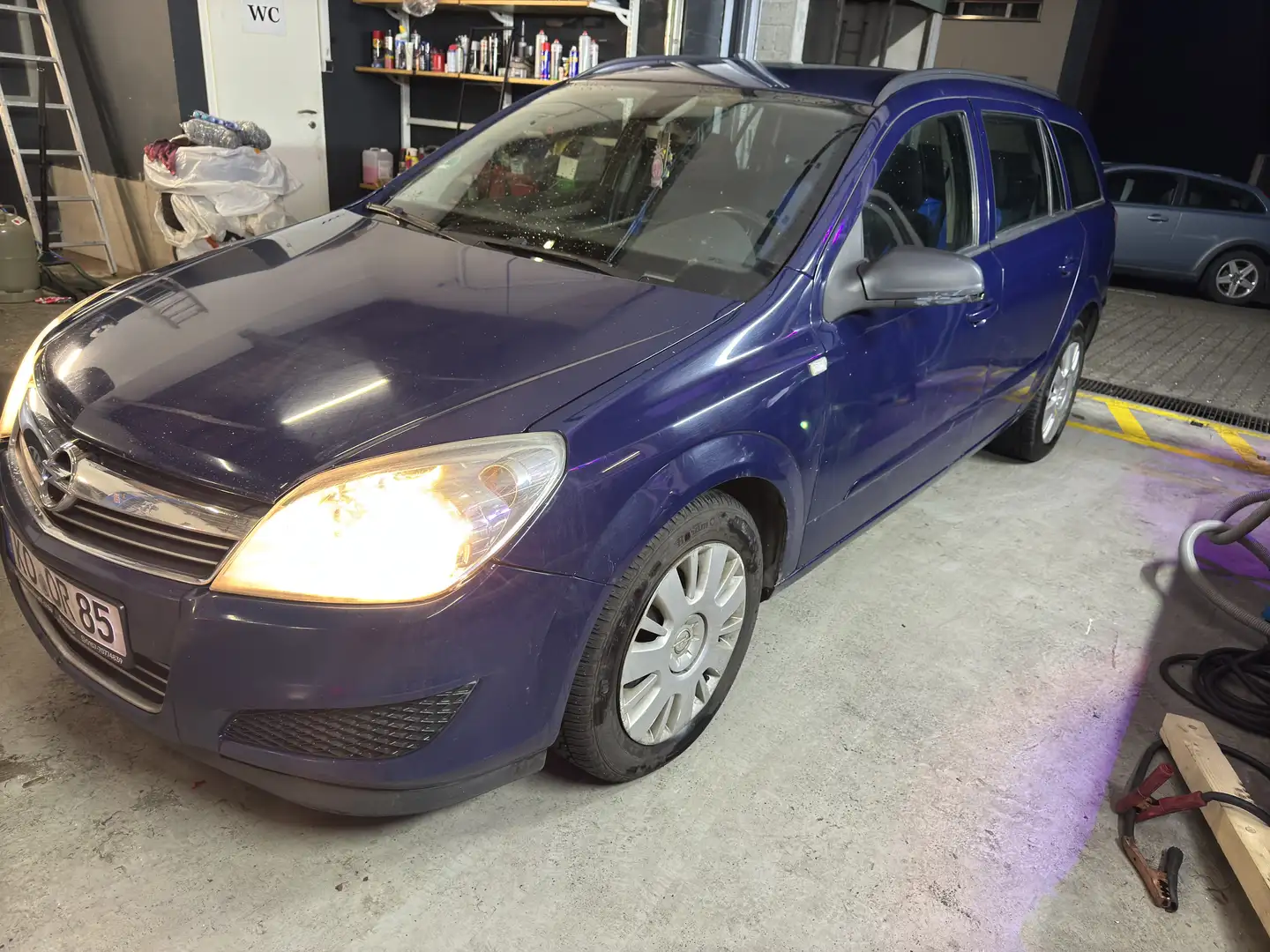Opel Astra 1.9 CDTI Caravan DPF Catch me Bleu - 1