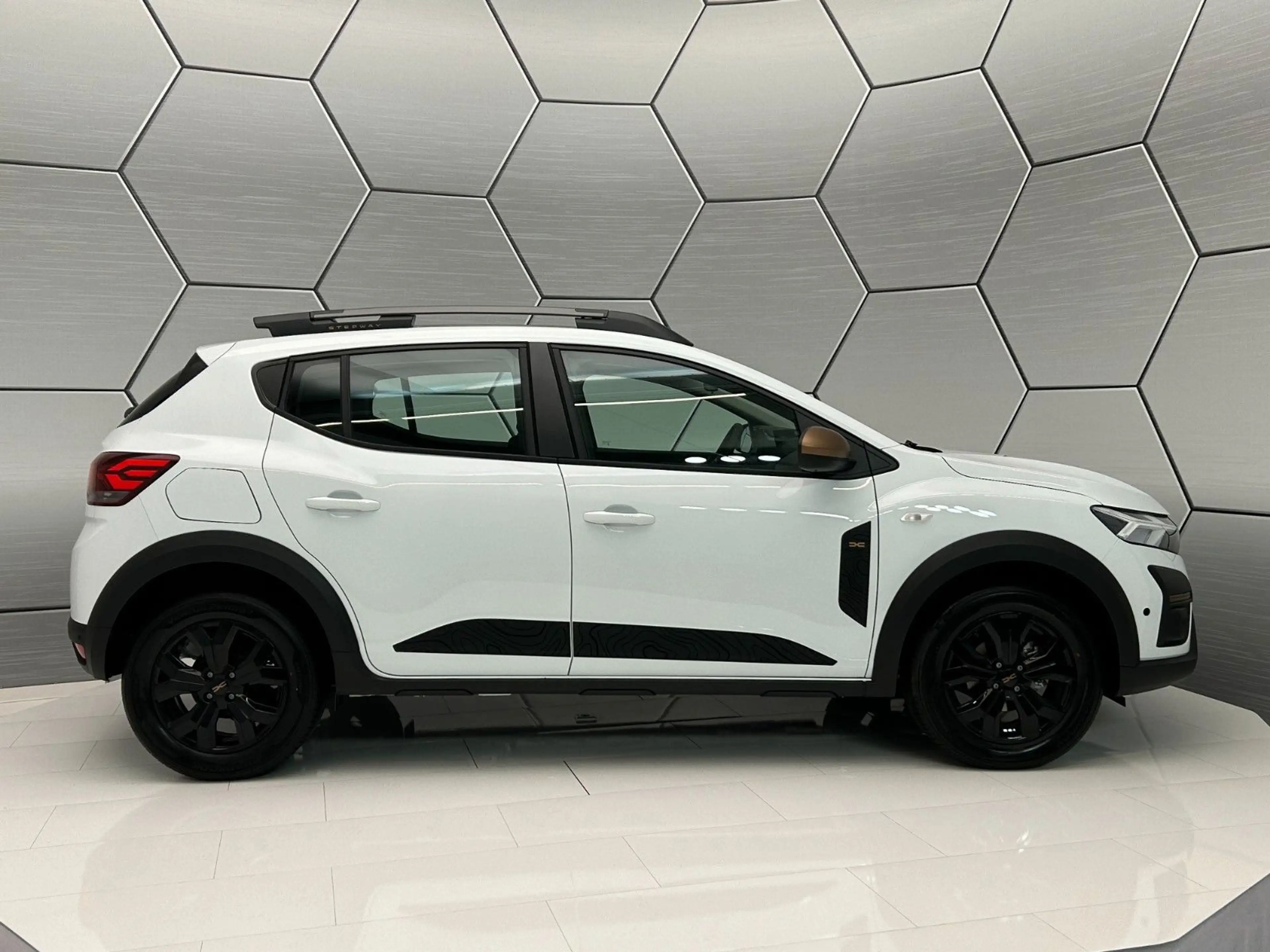 Dacia Sandero III Stepway Extreme TCe 110 Navi Kamera — photo 7